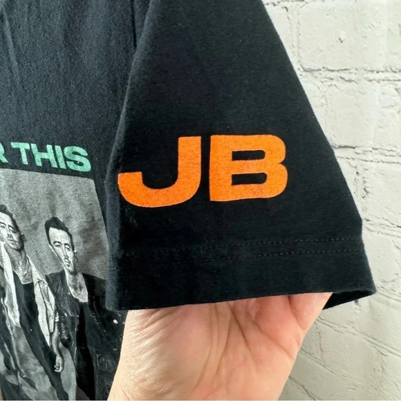 Jonas Brothers Band Concert Short Sleeve T-Shirt Size Small - Picture 4 of 5